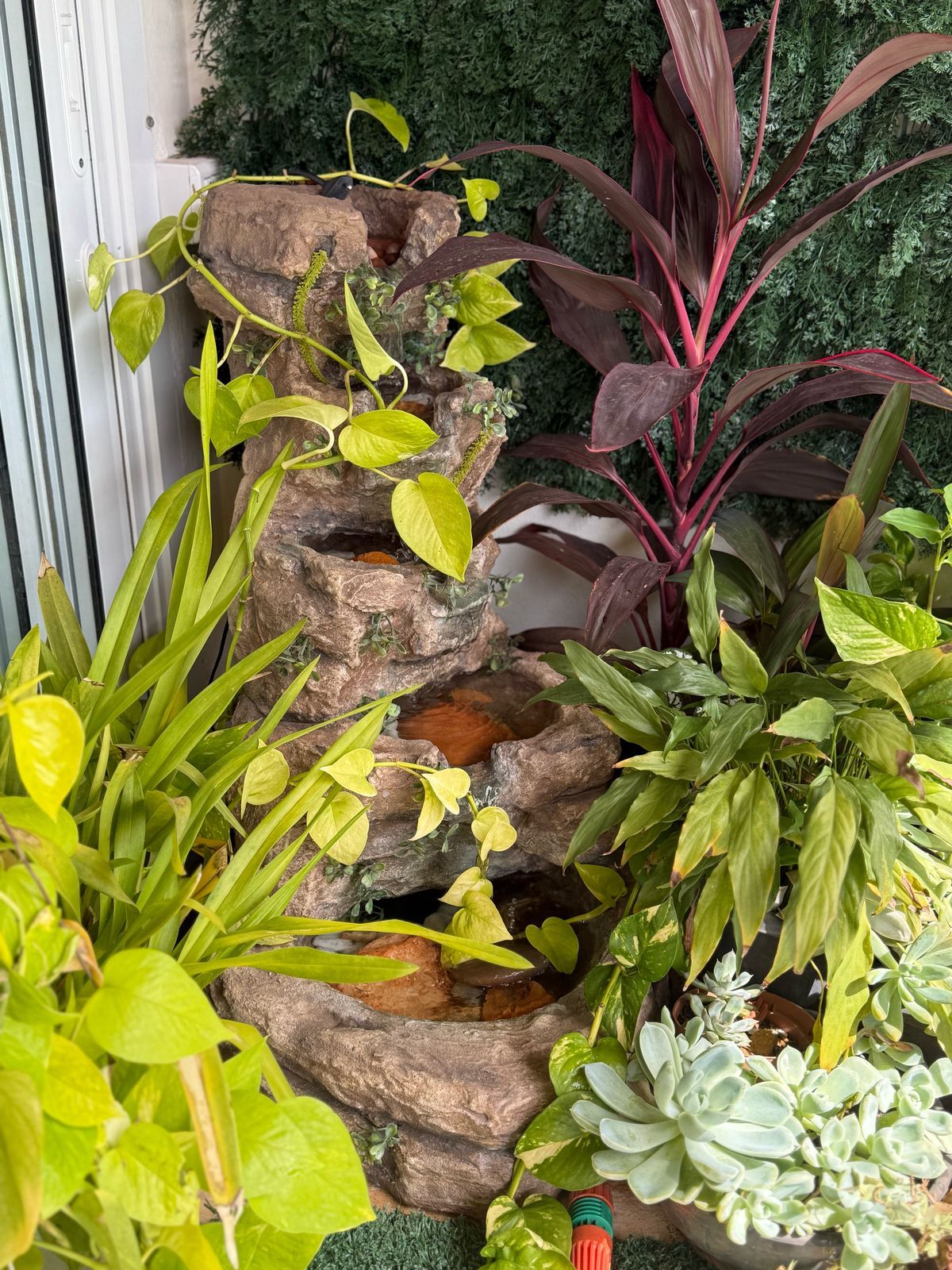 Fonte Ornamental – 4 Quedas d’Água | Pedra Envelhecida